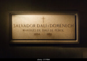 Tomba di Salvador Dalí
